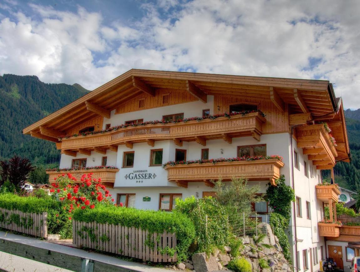 Landhaus Gasser Mayrhofen Ngoại thất bức ảnh